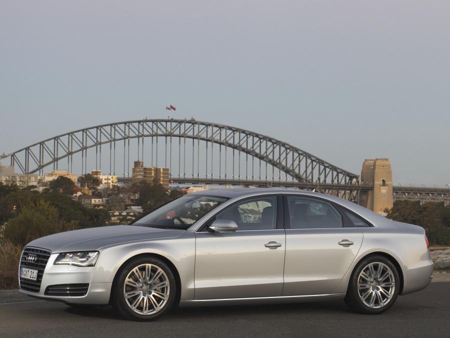  Audi A8 4.2 FSI Quattro (D4) 2010 года  (AU) (фото 12 из 17)